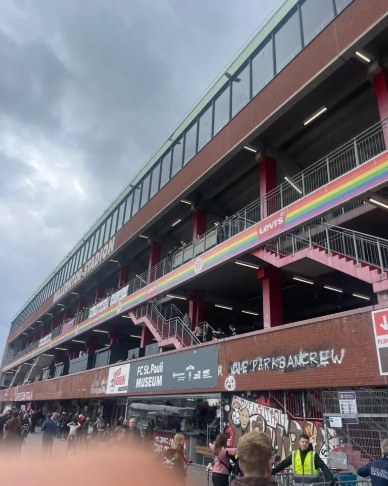Fassade und Eingangsbereich Millerntor-Stadion FC St. Pauli